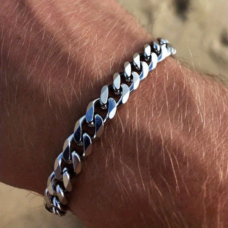 The UrbanLink Chain Bracelet