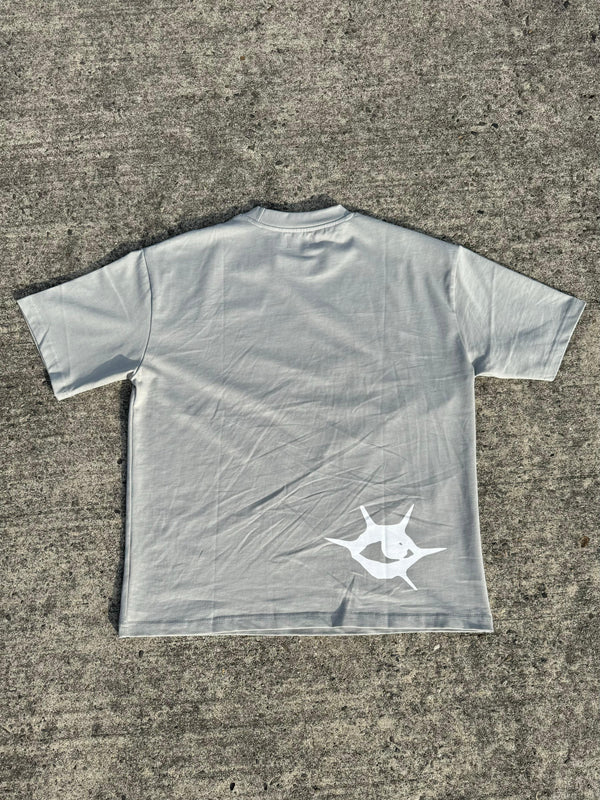 UNTRUST X STREEZY EYE TEE (GREY)